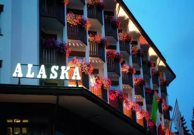 Fotos del hotel Alaska Cortina:  21