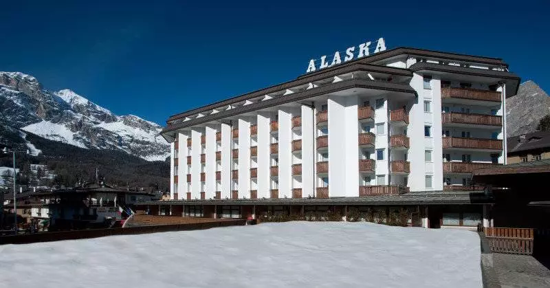 Fotos del hotel Alaska Cortina:  15