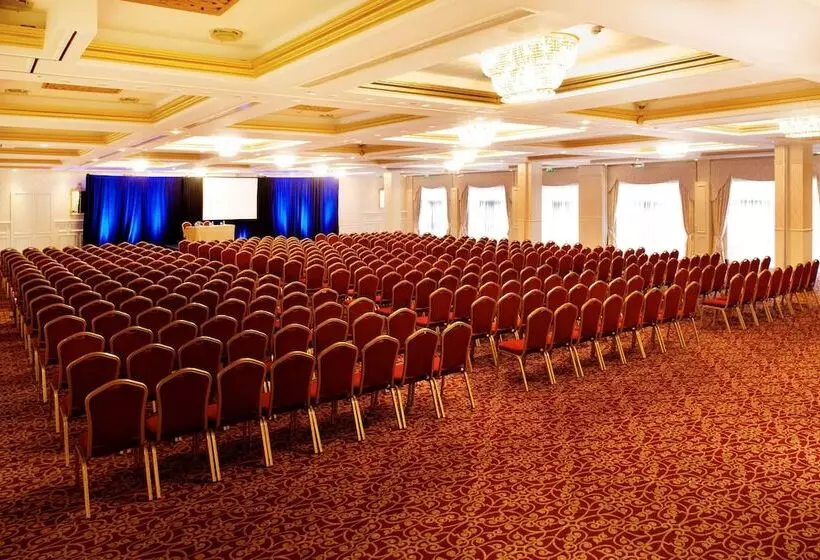 Fotos del hotel Red Cow Moran:  5