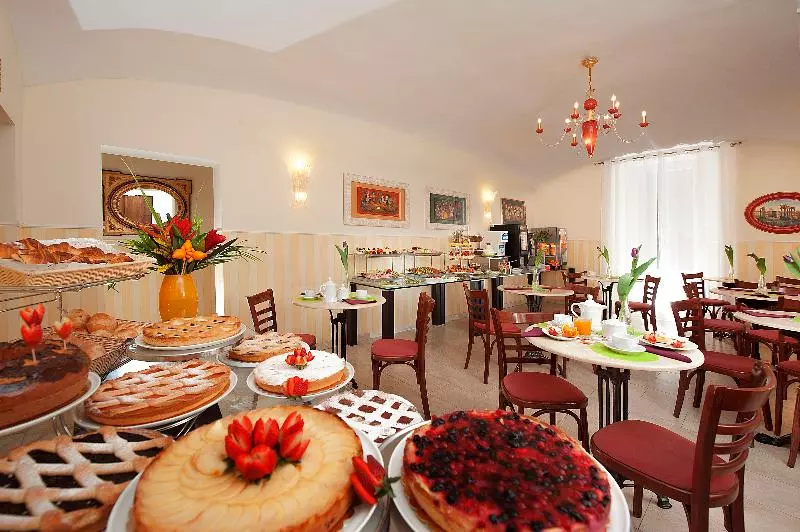 Fotos del hotel Des Artistes:  13