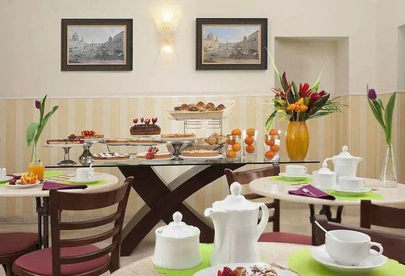 Fotos del hotel Des Artistes:  5