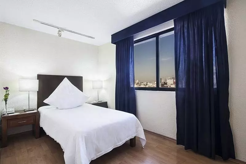 Fotos del hotel Exe Suites San Marino:  18