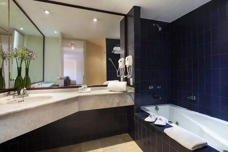 Fotos del hotel Exe Suites San Marino:  14