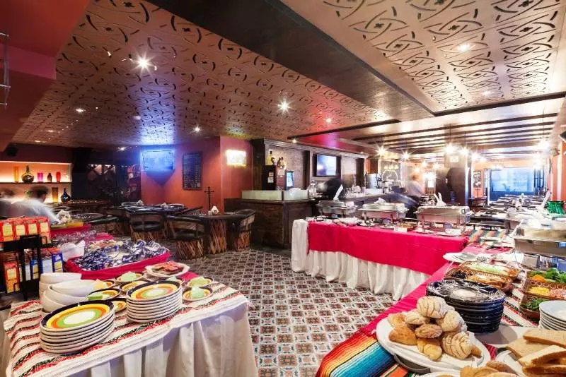 Fotos del hotel Exe Suites San Marino:  5