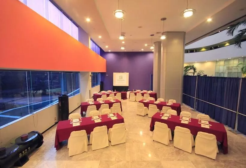Fotos del hotel Holiday Inn Monterrey-parque Fundidora, An Ihg:  19