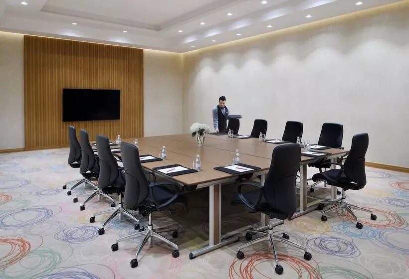 Fotos del hotel Crowne Plaza Hotel Riyadh Minhal, An Ihg:  10