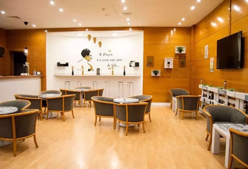 Fotos del hotel Tryp By Wyndham Montijo Parque:  12