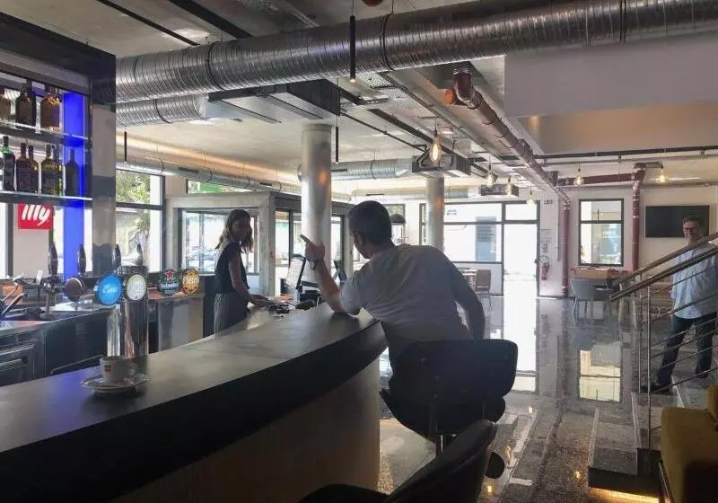 Fotos del hotel Ibis Styles Ajaccio Napoleon:  8