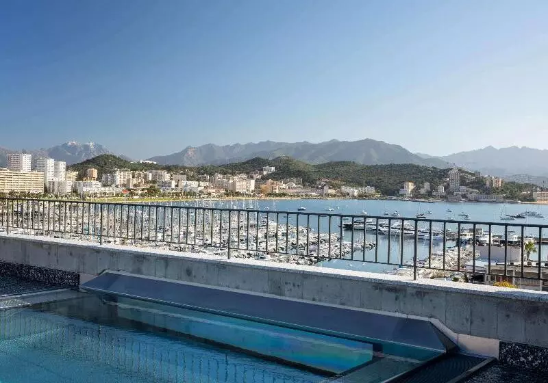 Fotos del hotel Ibis Styles Ajaccio Napoleon:  11