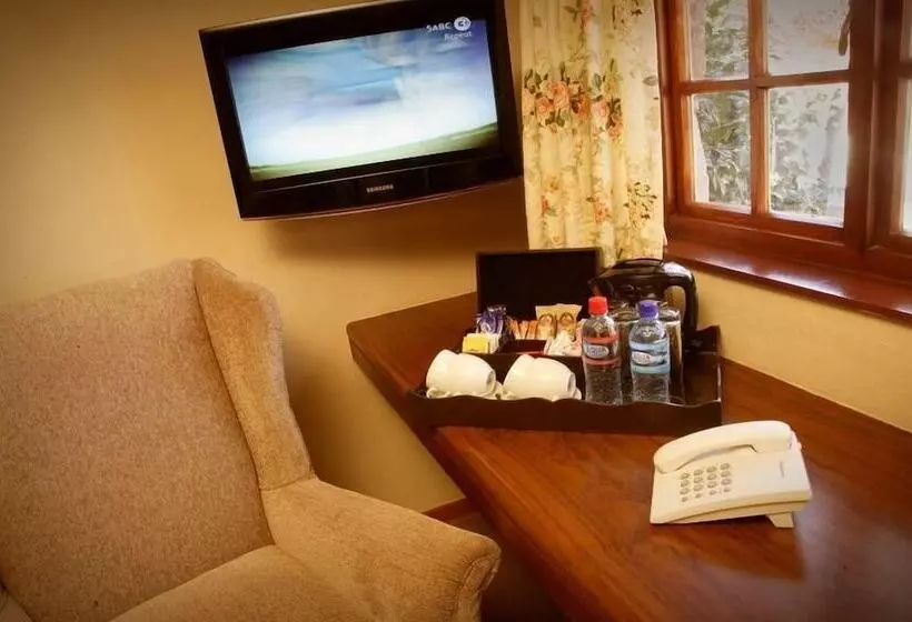 Fotos del hotel Critchley Hackle Lodge  Lakeside 10 & 7:  10