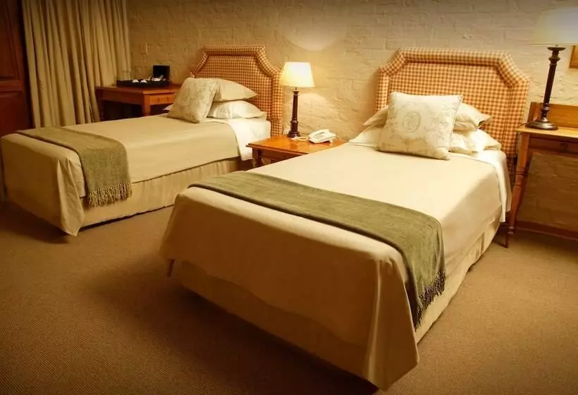 Fotos del hotel Critchley Hackle Lodge  Lakeside 10 & 7:  6