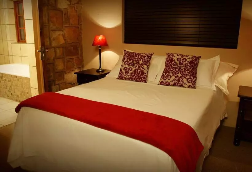 Fotos del hotel Critchley Hackle Lodge  Lakeside 10 & 7:  23