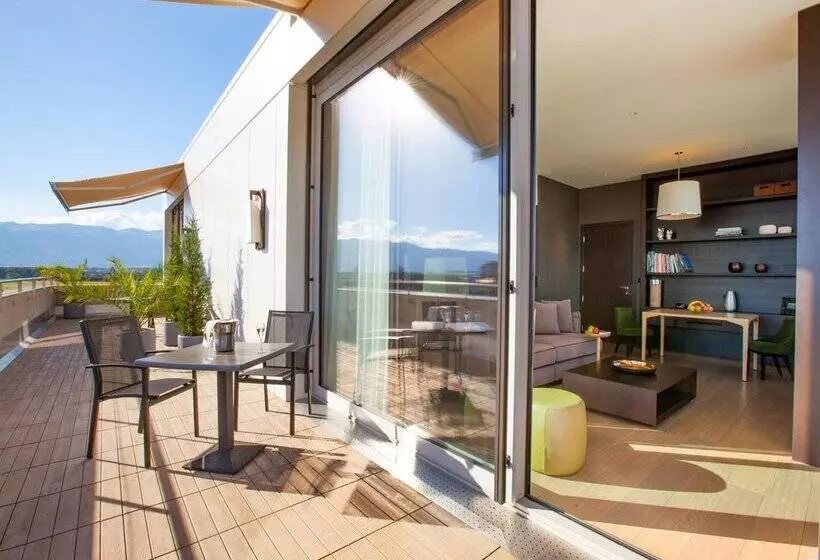 Fotos del hotel Crowne Plaza Geneva, An Ihg:  2