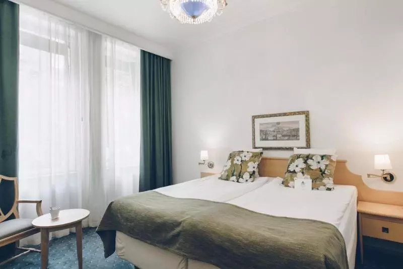 Fotos del hotel Crystal Plaza:  2