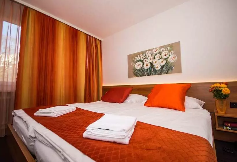 Fotos del hotel Merkur - West Station Lodge:  16