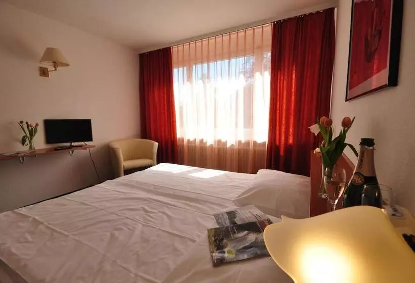 Fotos del hotel Merkur - West Station Lodge:  14