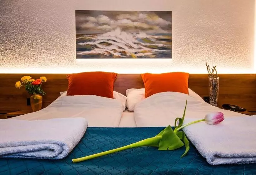 Fotos del hotel Merkur - West Station Lodge:  11