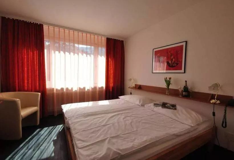 Fotos del hotel Merkur - West Station Lodge:  12