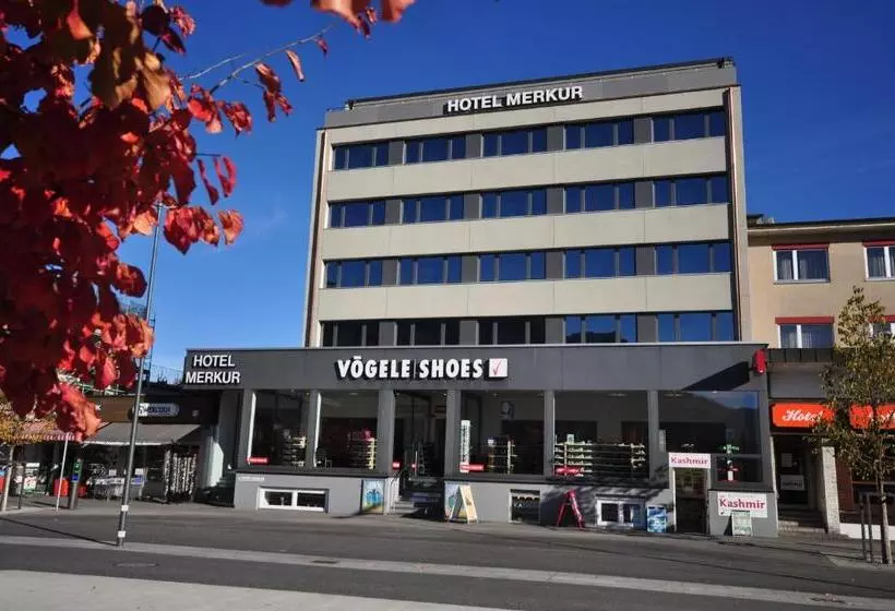 Merkur – West Station Lodge