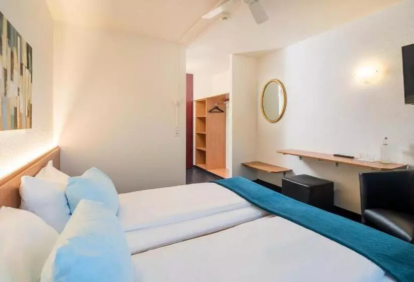 Fotos del hotel Merkur - West Station Lodge:  5