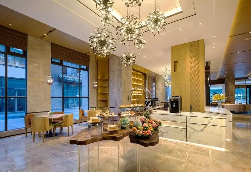 Fotos del hotel Hilton Garden Inn Nujiang:  19