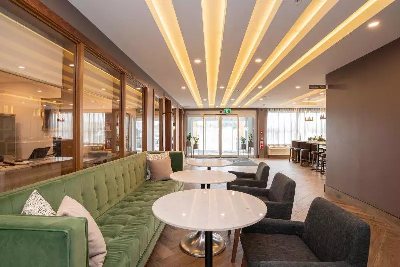 Fotos del hotel Sandman Signature Ottawa Airport:  6