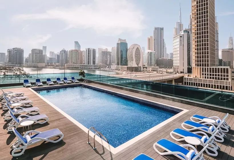 Radisson Blu , Dubai Canal View