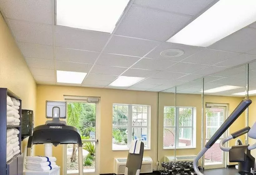 Fotos del hotel Towneplace Suites Houston Brookhollow:  3