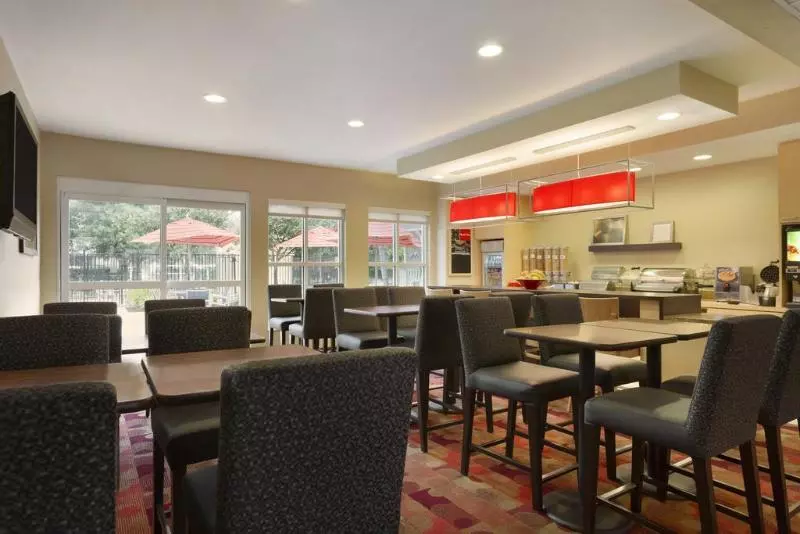 Fotos del hotel Towneplace Suites Houston Brookhollow:  6
