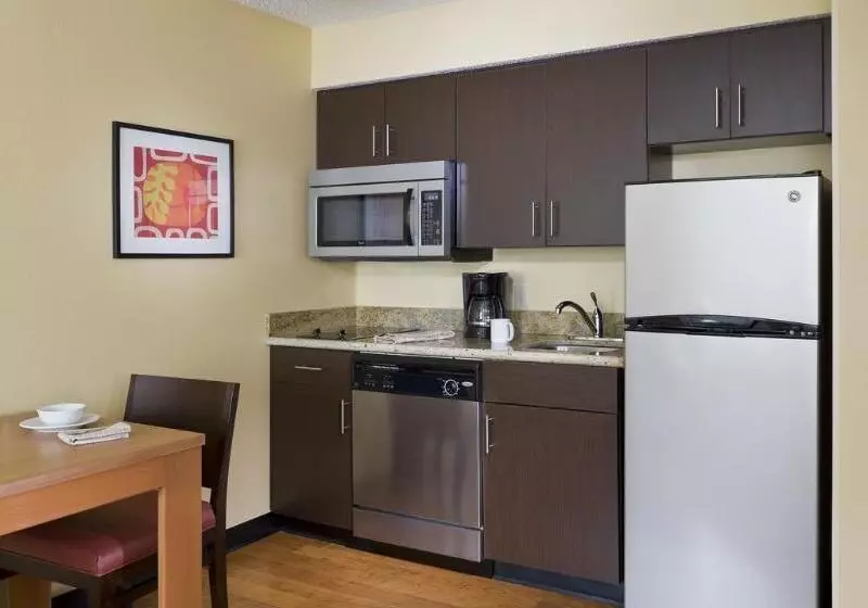 Fotos del hotel Towneplace Suites Houston Brookhollow:  18