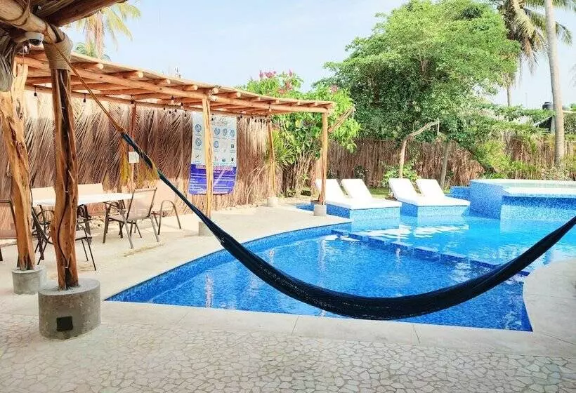 Fotos del hotel Ashly Loma Larga:  2