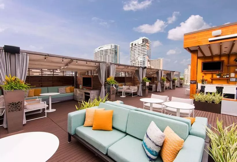 Fotos del hotel Hokulani Waikiki by Hilton Grand Vacations Club:  4