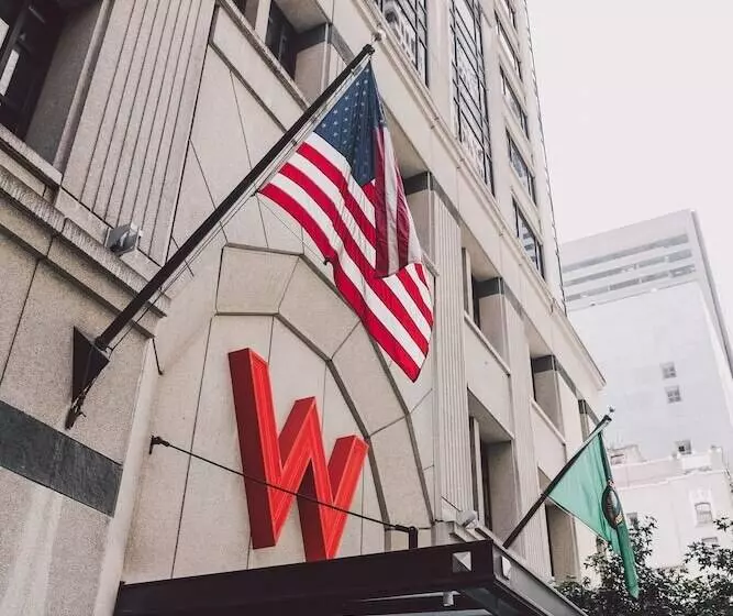 W Seattle