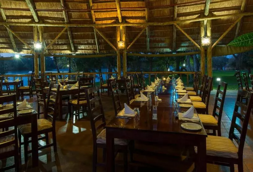 Fotos del hotel A Zambezi River Lodge:  22