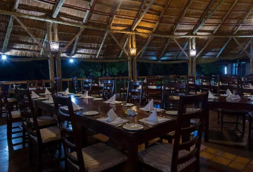 Fotos del hotel A Zambezi River Lodge:  21