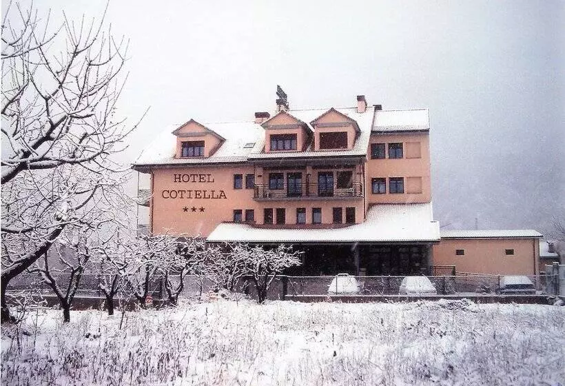 Fotos del hotel Hotel Cotiella:  12