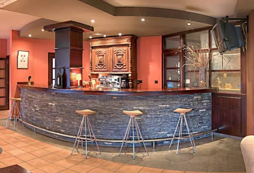 Fotos del hotel Hotel Cotiella:  3