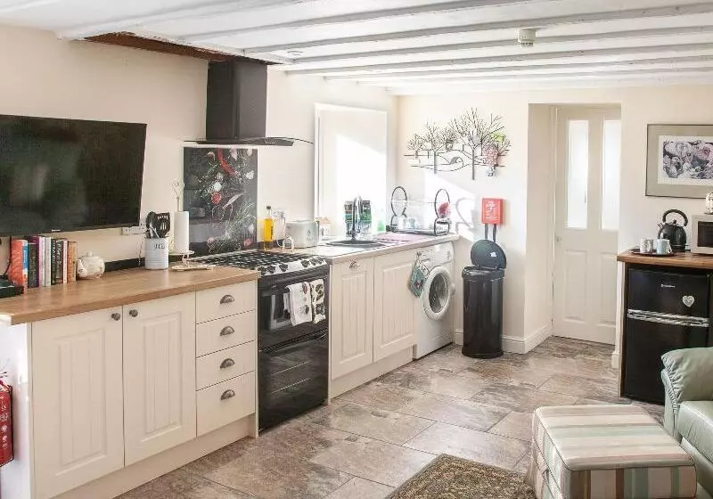 Fotos del hotel Court Prior Boutique B&b And Apartment:  3