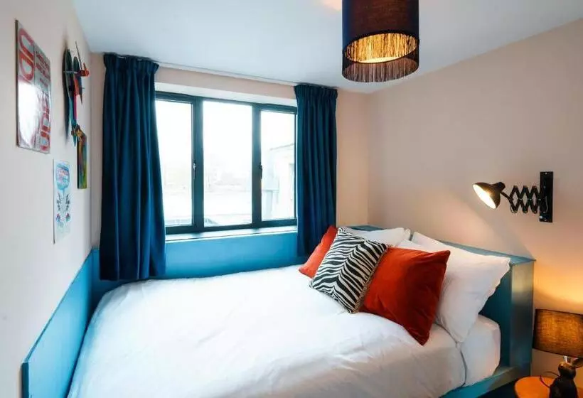 Fotos del hotel Selina Camden:  28