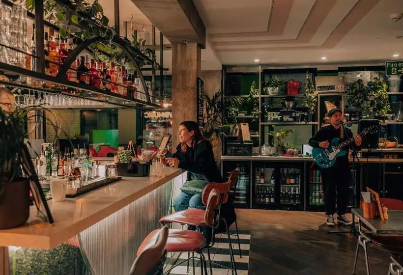 Fotos del hotel Selina Camden:  14