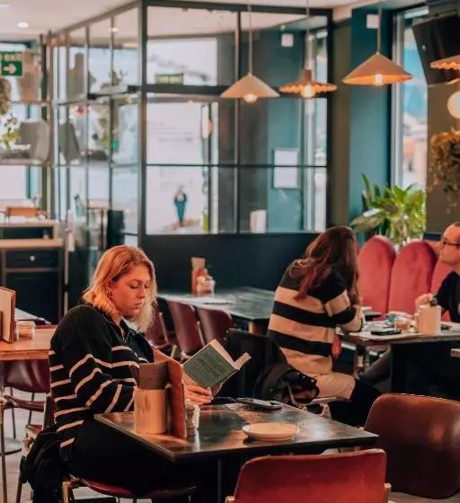 Fotos del hotel Selina Camden:  42