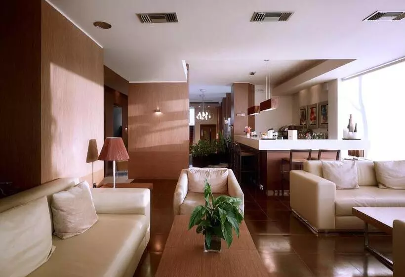 Fotos del hotel Irida:  10