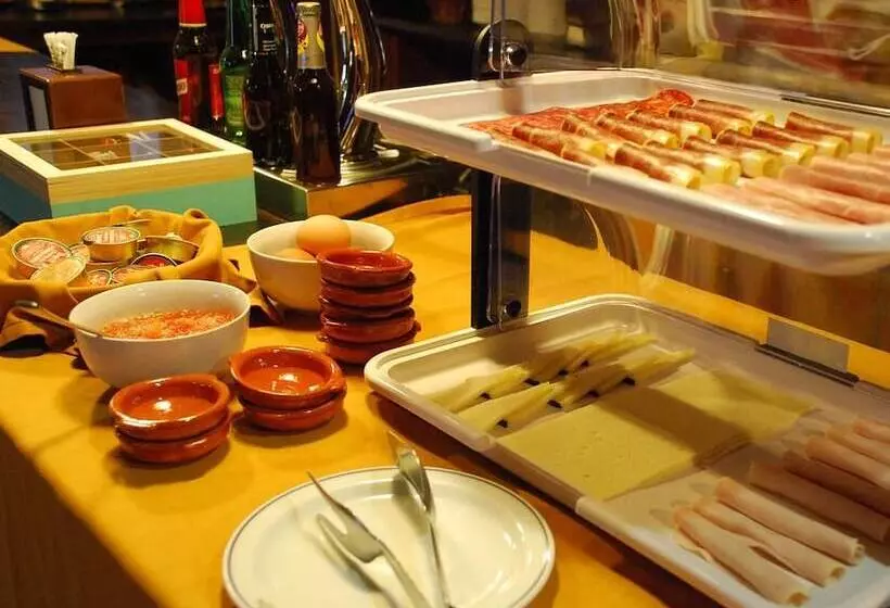 Fotos del hotel Alvar Fañez:  3