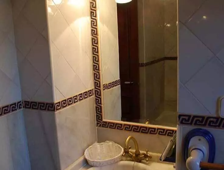 Fotos del hotel Alvar Fañez:  21