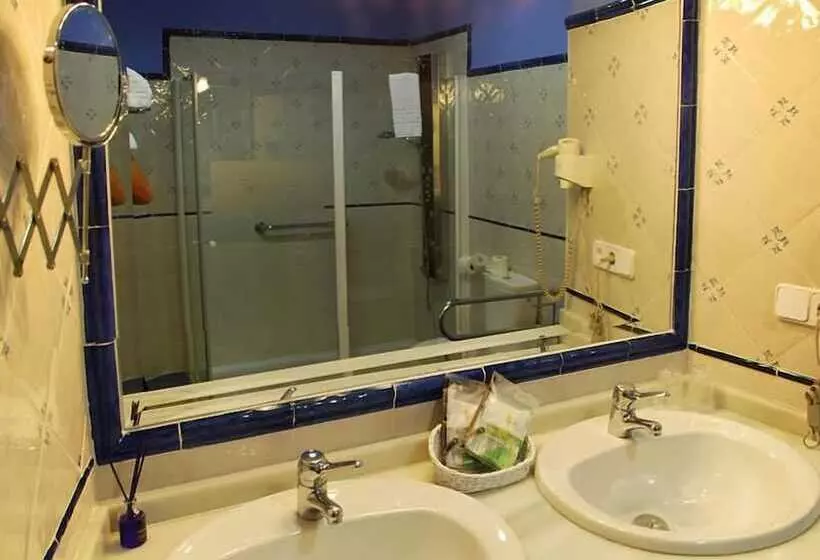 Fotos del hotel Alvar Fañez:  23