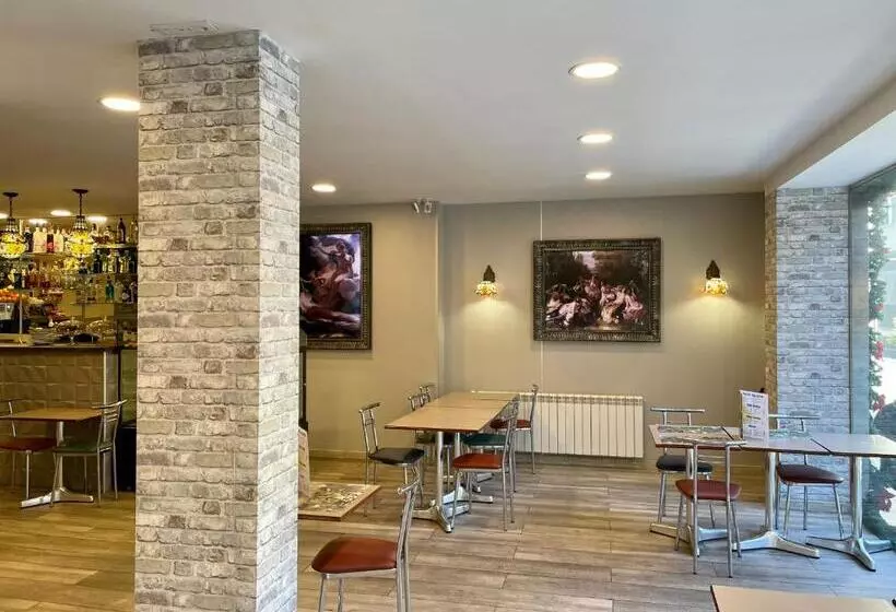 Fotos del hotel Aston:  4