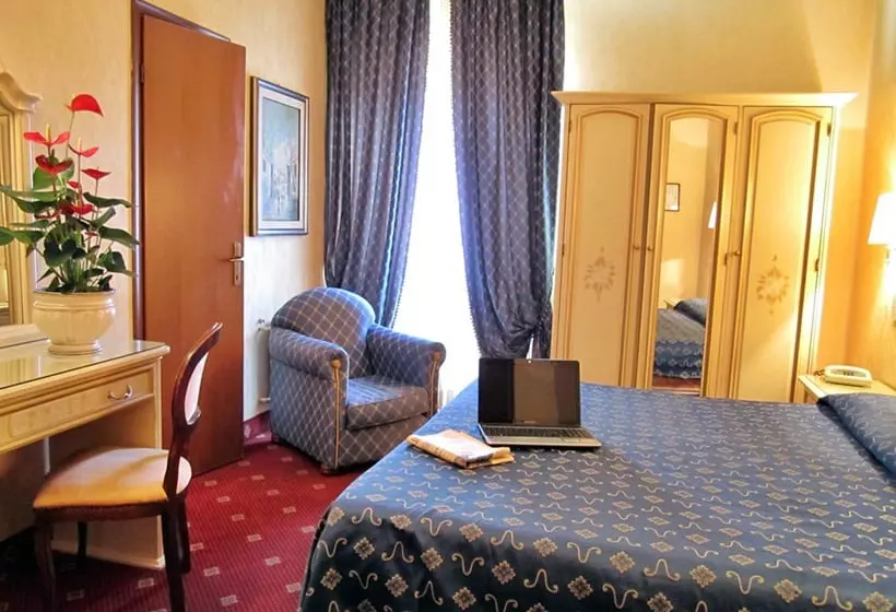 Fotos del hotel Daniela:  24