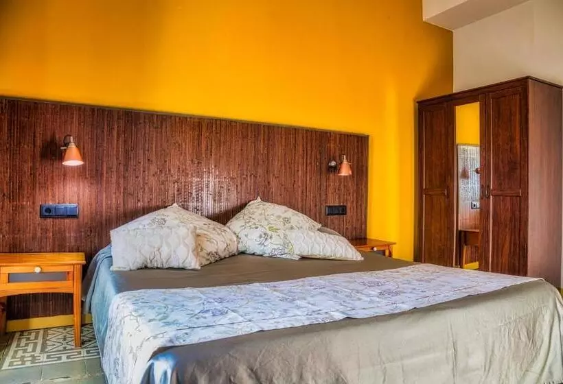 Fotos del hotel Els Jardins De La Martana:  18