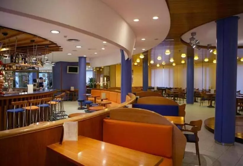 Fotos del hotel Fenals Garden:  16