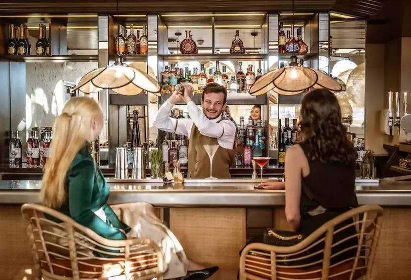 Fotos del hotel The Bristol Hotel:  6